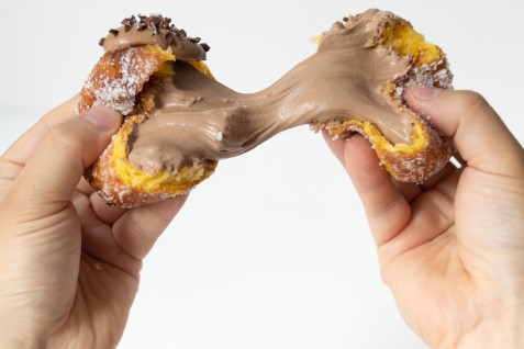 「UNI DONUTS」