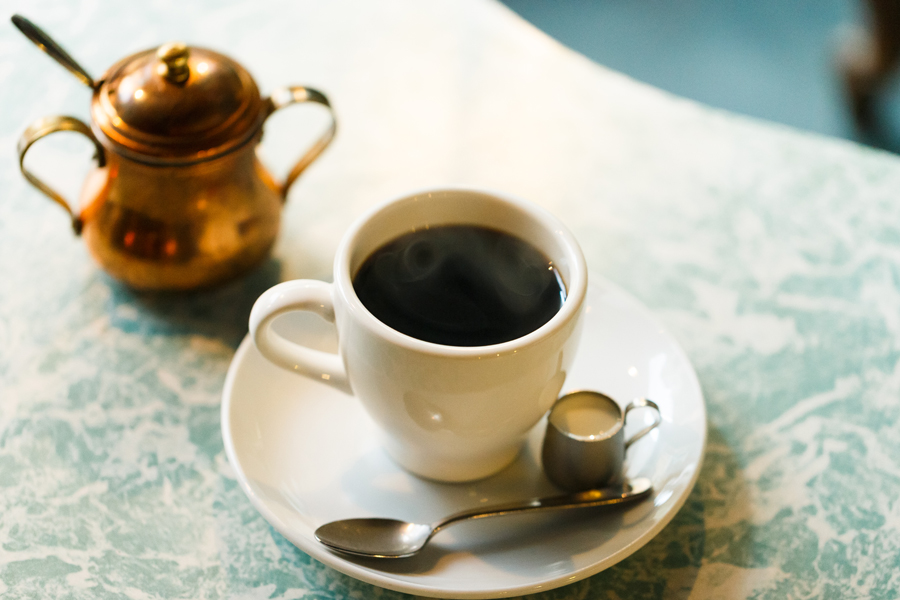 京都『喫茶 マドラグ』の「ブレンドコーヒー」