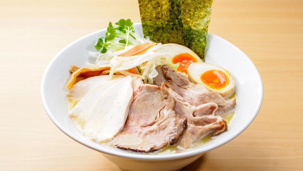 こだわりと経験をギュッと凝縮！『らーめん 茂治』神宮前に6/6オープン