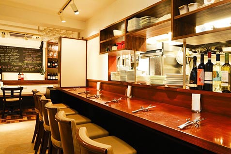 「CARROZZA」の店内