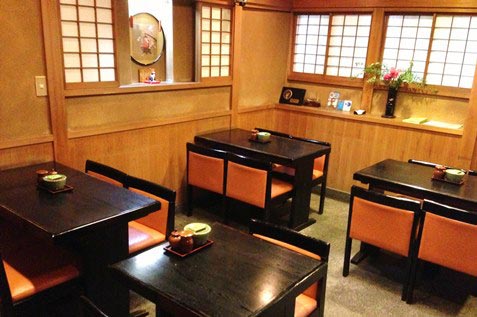 『うなぎ　喜代川』の店内