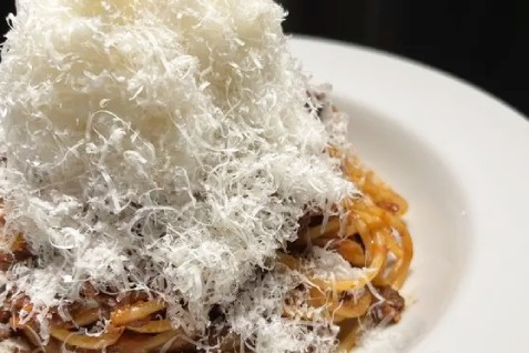 「TRATTORIA QUINTO」の「雪山ボロネーゼ」