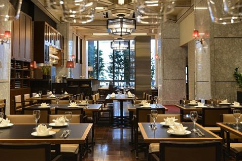 「新宿中村屋グランナ」の店内