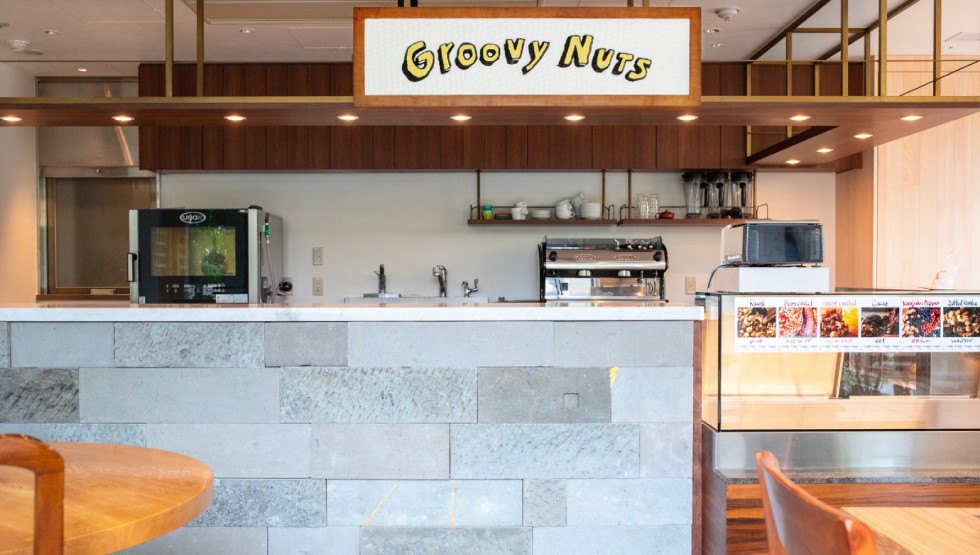 『Groovy Nuts Cafe』