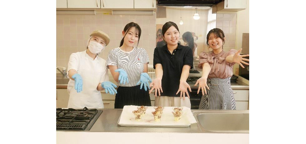 『フェリス女学院大学』