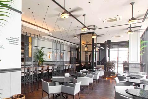 『Ginger's Beach OMIYA（ジンジャーズビーチ オオミヤ）』の落ち着きのある空間