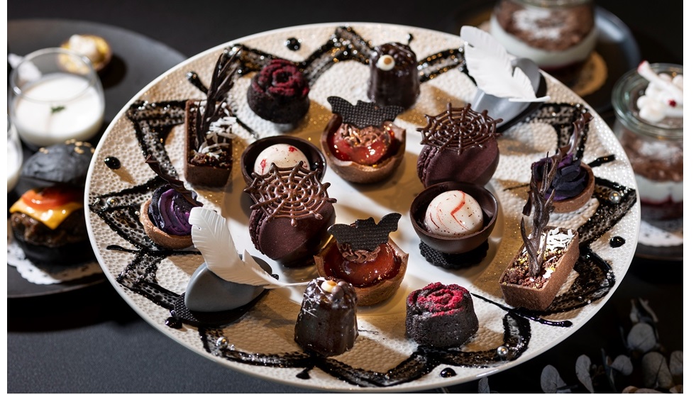 「Halloween Gothic Afternoon Tea」b
