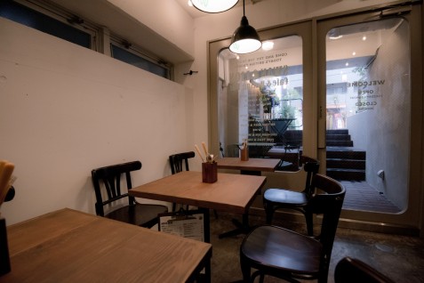 『SWAN＆LION Dining Bar（スワン ＆ライオン　ダイニングバー）』