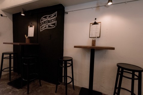 『SWAN＆LION Dining Bar（スワン ＆ライオン　ダイニングバー）』