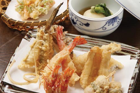 『日本橋天ぷら魚新』の「天ぷら」など