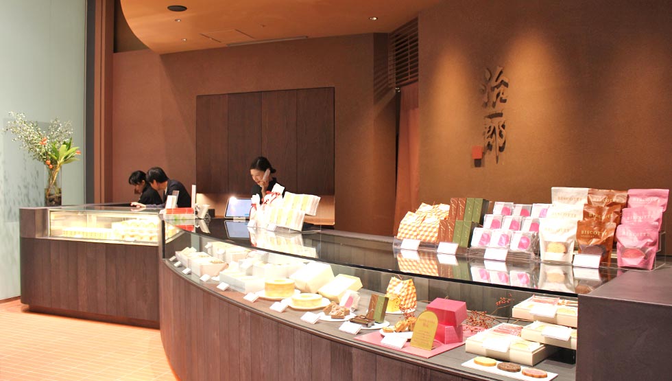 カフェ＆バーを併設した新店舗！『治一郎 KITTE丸の内店』11/2オープン！