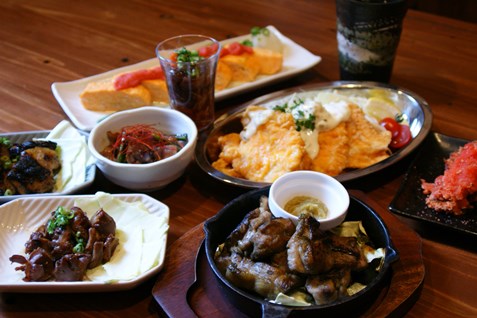 『九州酒場 ゑびす イノゲート大阪店』の料理の数々