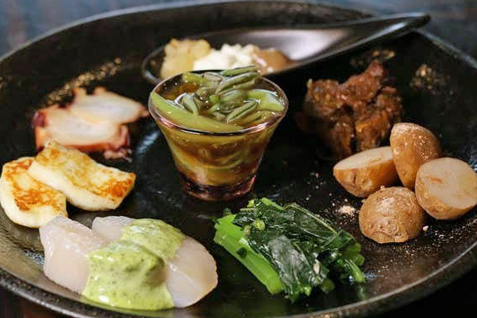 「東北うまいもの酒場 プエドバル」の「東北のおつまみ盛り合わせTOHOKU」