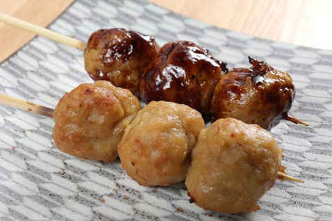 「大衆酒場 くろ」の「串焼き」