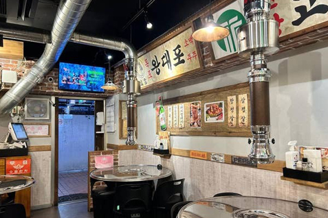 「辛ちゃん」店内イメージ
