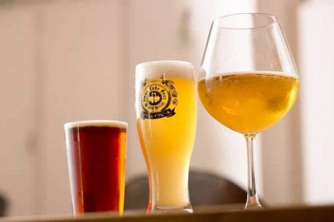 『スワンレイク パブ エド カフェドテテ 渋谷代々木上原店』のビール