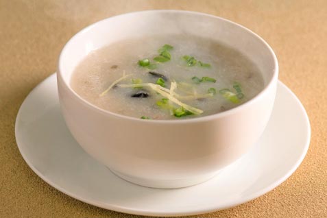 『好香味坊（ハオシャンアジボウ）』の「皮蛋咸肉粥（ピータン入りお粥）」