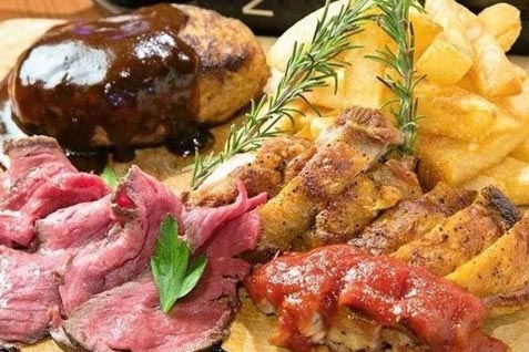 『asage cafe-カワドコcafe & bar- 浅草蔵前』の「自慢のお肉3種盛」