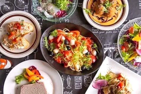 『Osteria Cozorite（オステリア コゾリテ）』の「パスタ」など