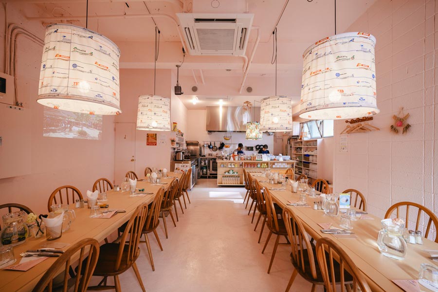 『TASTE THE WORLD(テイスト ザ ワールド)新宿店』