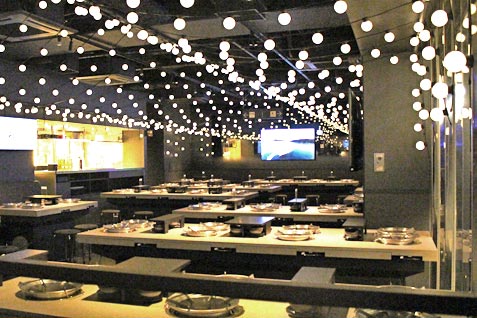『海女城』の店内