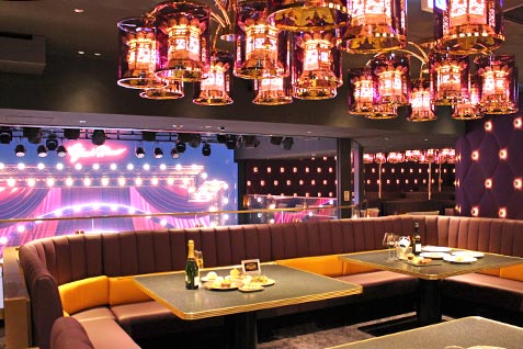 『グランカフェラウンジ』の店内