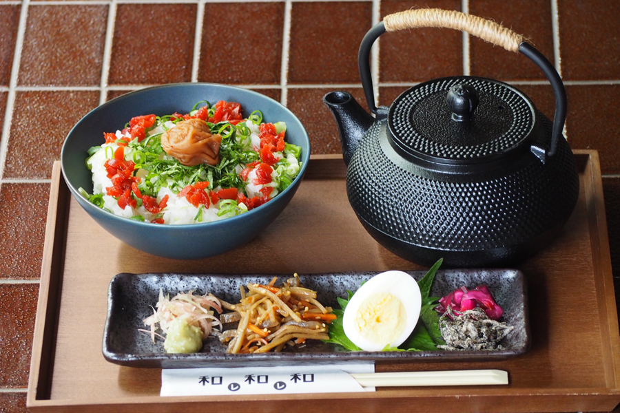 『和レ和レ和 アラシヤマ』の「出汁香る 千都の梅のだし茶漬け」