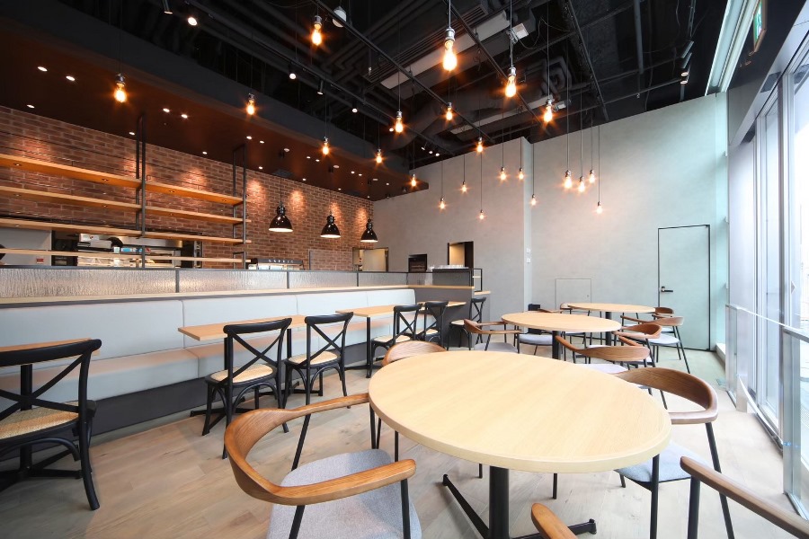 『ESPRIT 名古屋店』店内