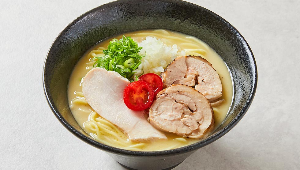 ついに日本路面店を初出店！ トロント発の鶏白湯ラーメン『RYUS Noodle Bar』日本橋に11/4誕生