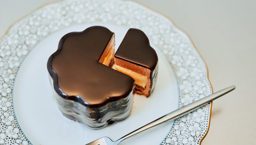「生フロルケーキ」ブラック