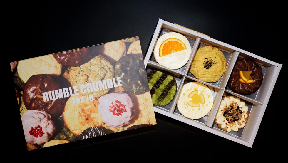 『RUMBLE CRUMBLE』の「クッキーケーキ」と「パッケージ」