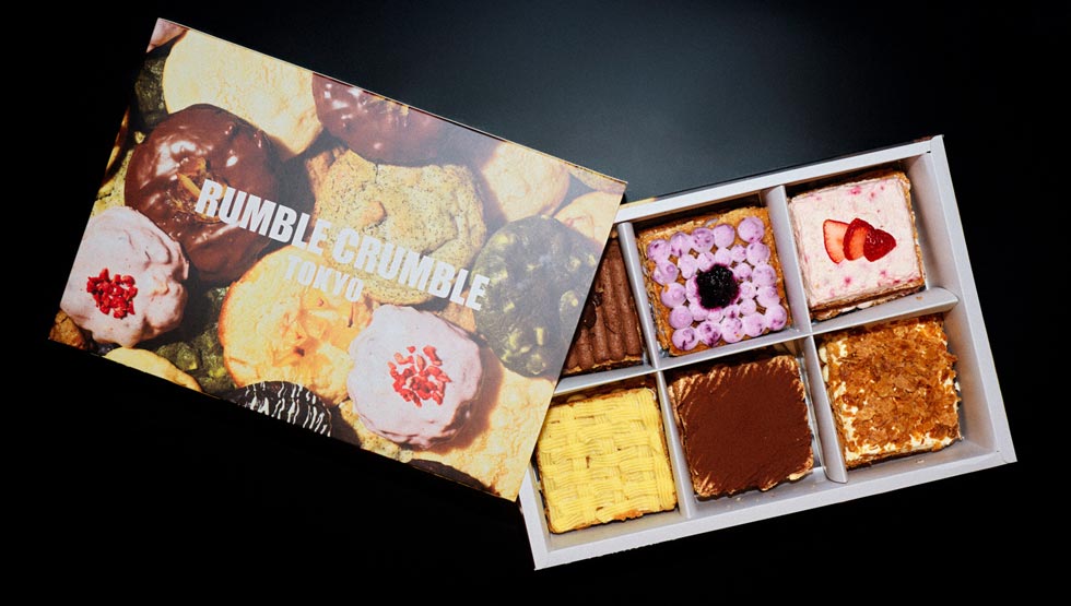 『RUMBLE CRUMBLE』の「パイケーキ」と「パッケージ」