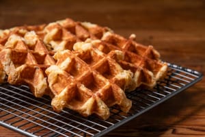 焼きたてリエージュワッフル専門店『BEL BUTTER WAFFLE』新橋に12/19誕生！
