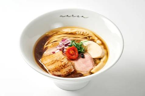 「maren 北新地本店」の「しょうゆそば」