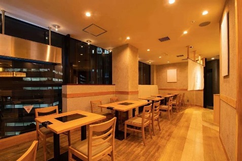 『出汁しゃぶ おばんざい おかか 市ヶ谷』の店内