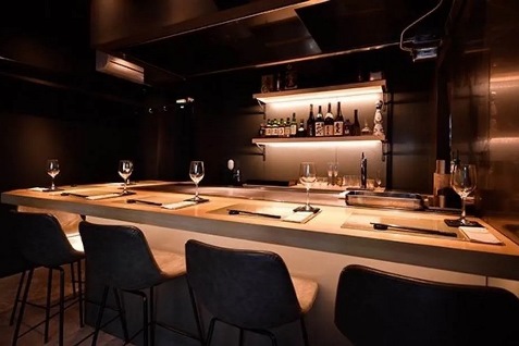『secret base h』の店内