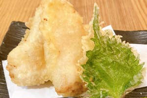 『おでんと和酒 かしわ』の「とり天」