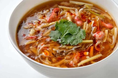 『礼華 青鸞居（ライカ セイランキョ）』の「海鮮入りサンラータン麺」