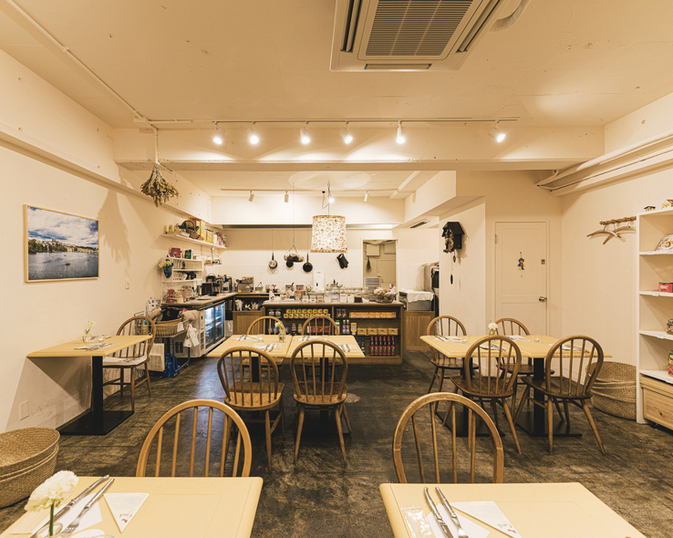 『TASTE THE WORLD(テイスト・ザ・ワールド)吉祥寺店』の店内