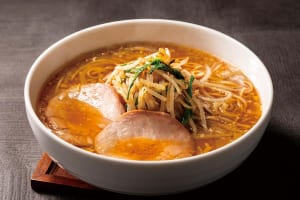 『飯田商店』初の味噌ラーメン！「味噌らぁ麺～五重の味噌」を『デニーズ』全店舗で1/9より期間限定発売