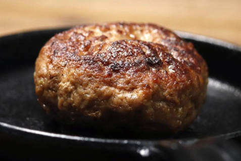 『錦糸町ジンギスカン オクノ羊ヤ、』の「ランバーグ（ラム挽肉ハンバーグ）」