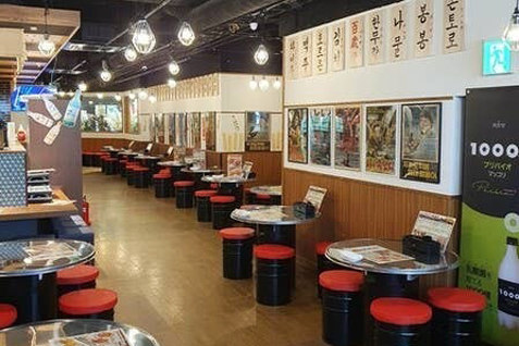 「韓無量 大宮東口店」店内イメージ