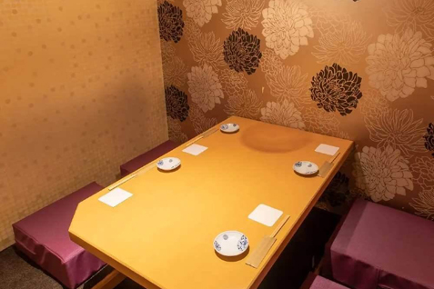 『全席個室 鮨やハレの日 大宮東口駅前店』店内イメージ