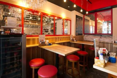「BEEF KITCHEN STAND アパホテル秋葉原店」の店内