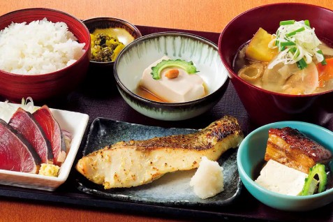 「麹蔵 秋葉原店」のごはん例