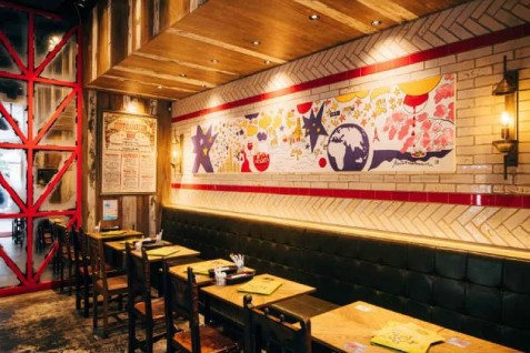 「ウルビアマン 秋葉原店」の店内