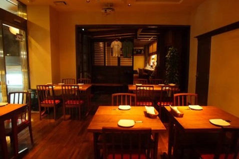 『Pizzeria YUICIRO＆A』店内