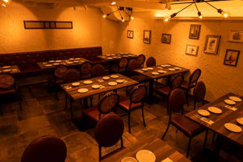『Italianbar ATTACHMENT 立川店』の店内