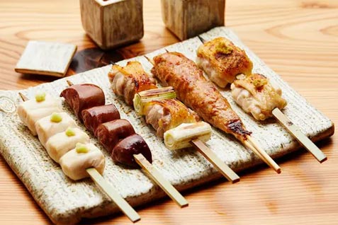 『上野黒門 鳥恵』の「焼き鳥」