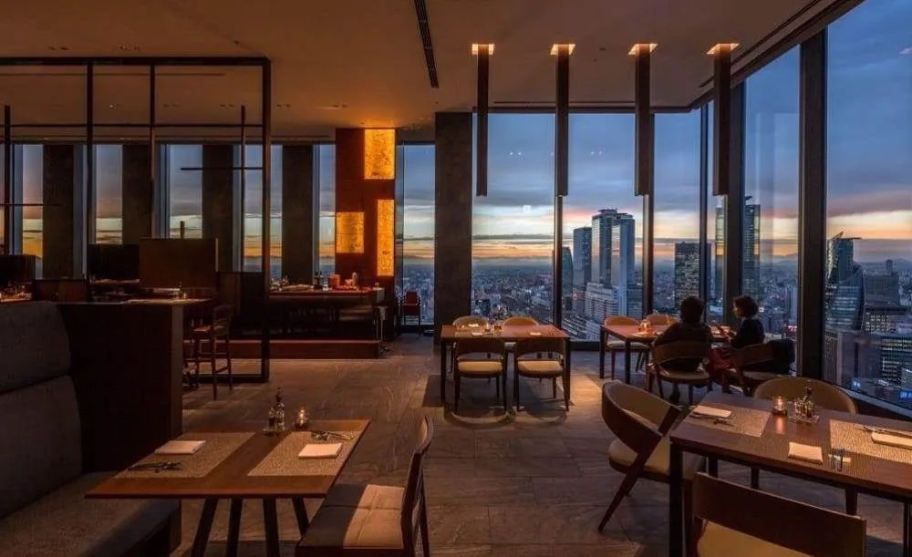 『Sky Dining 天空』の店内